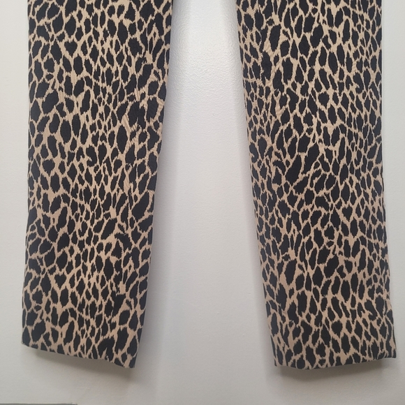 2/$40 🌺 | Banana Republic | Giraffe Print Pants - Picture 6 of 16